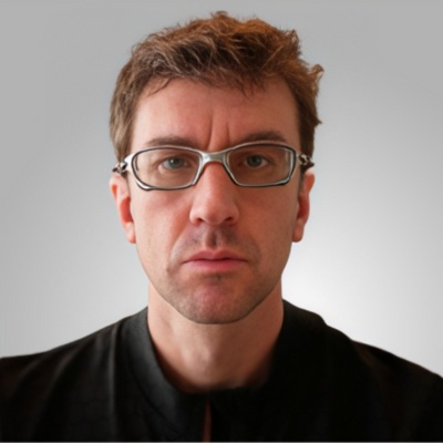 Pablos Holman en Experiencias LLC dirigida por Nicolás Halac y Ludmila Halac