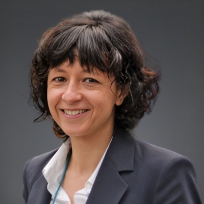 Emmanuelle Charpentier para Experiencias LLC dirigida por Ludmila Halac y Nicolás Halac