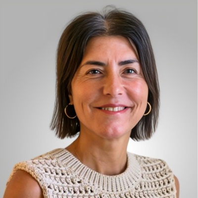 Coro Saldaña en Experiencias LLC dirigida por Ludmila Halac y Nicolás Halac
