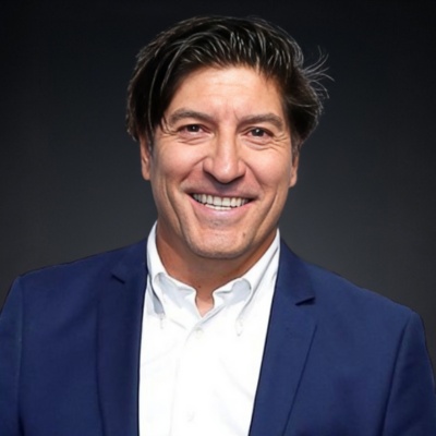 Iván Zamorano en Experiencias LLC dirigida por Ludmila Halac y Nicolás Halac