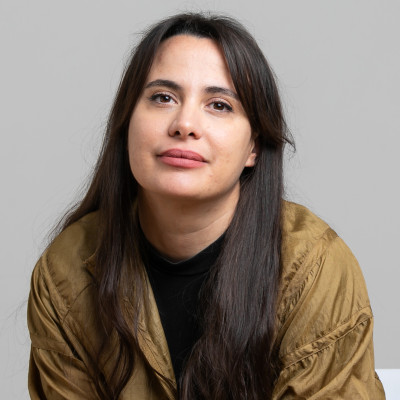Contratar a Ludmila Halac - Charlas y Conferencias