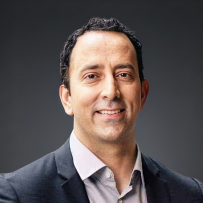 Ian Kahn en Experiencias LLC dirigida por Nicolás Halac y Ludmila Halac