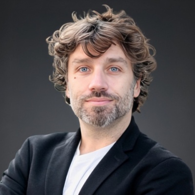 Miguel Luego Oroz en Experiencias LLC dirigida por Nicolás Halac y Ludmila Halac