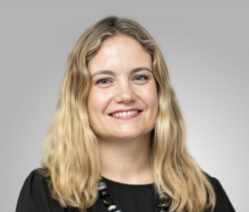 Isabel Garro en Experiencias LLC