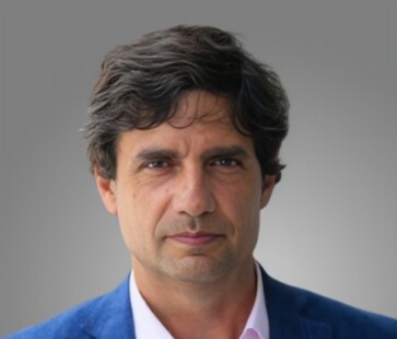 Hernán Lacunza en Experiencias LLC