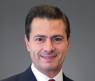 Enrique Peña Nieto en Experiencias LLC