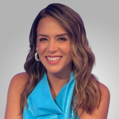 Contratar a Erika De La Vega - Charlas y Conferencias